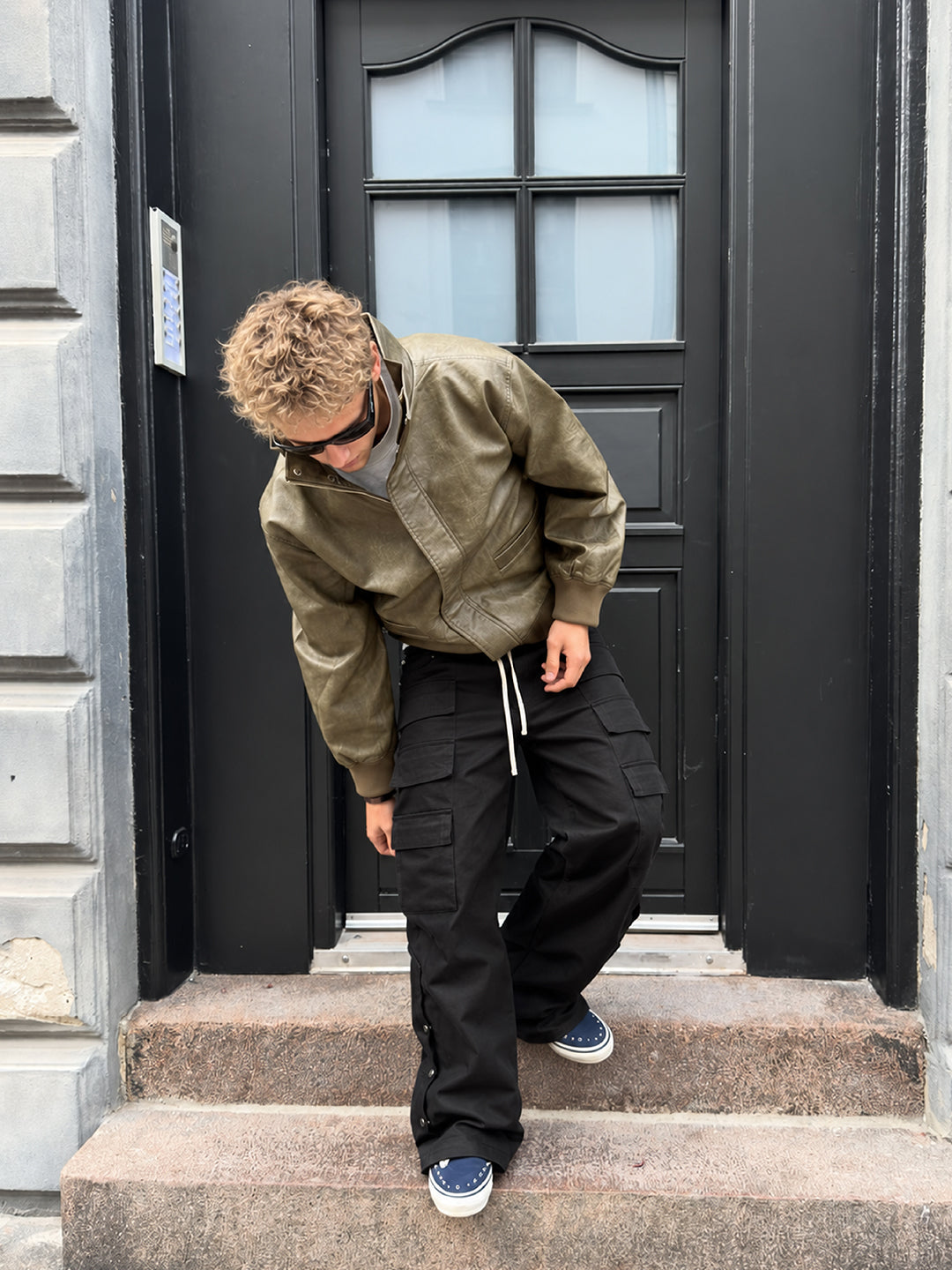 Multi-Pocket Cargo Bottom