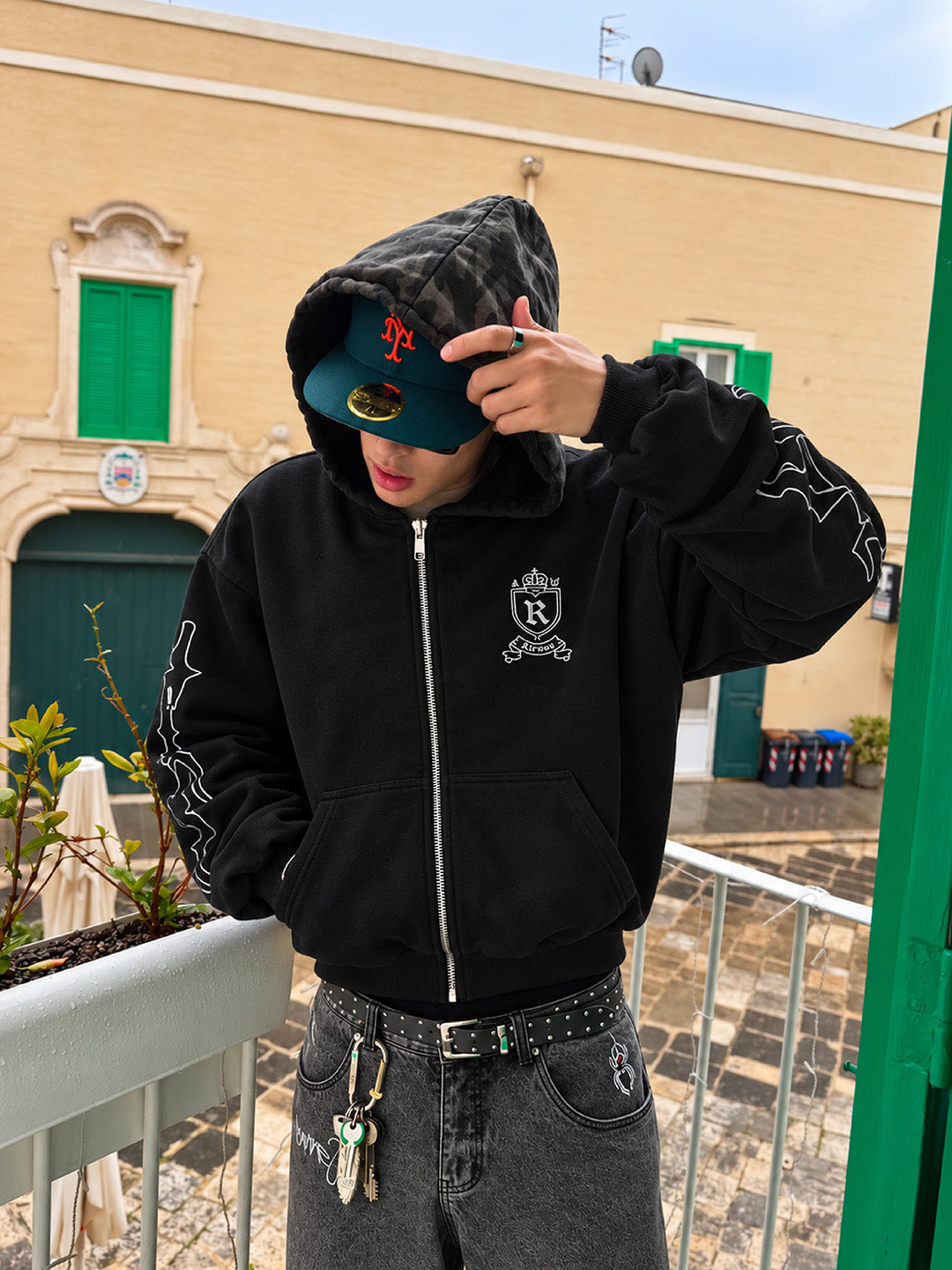 Badge Logo Hoodie
