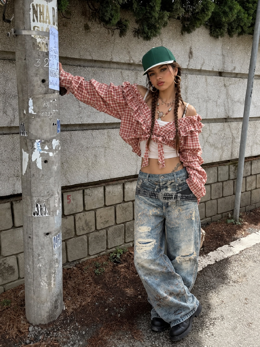 Belt Graphic Jeans