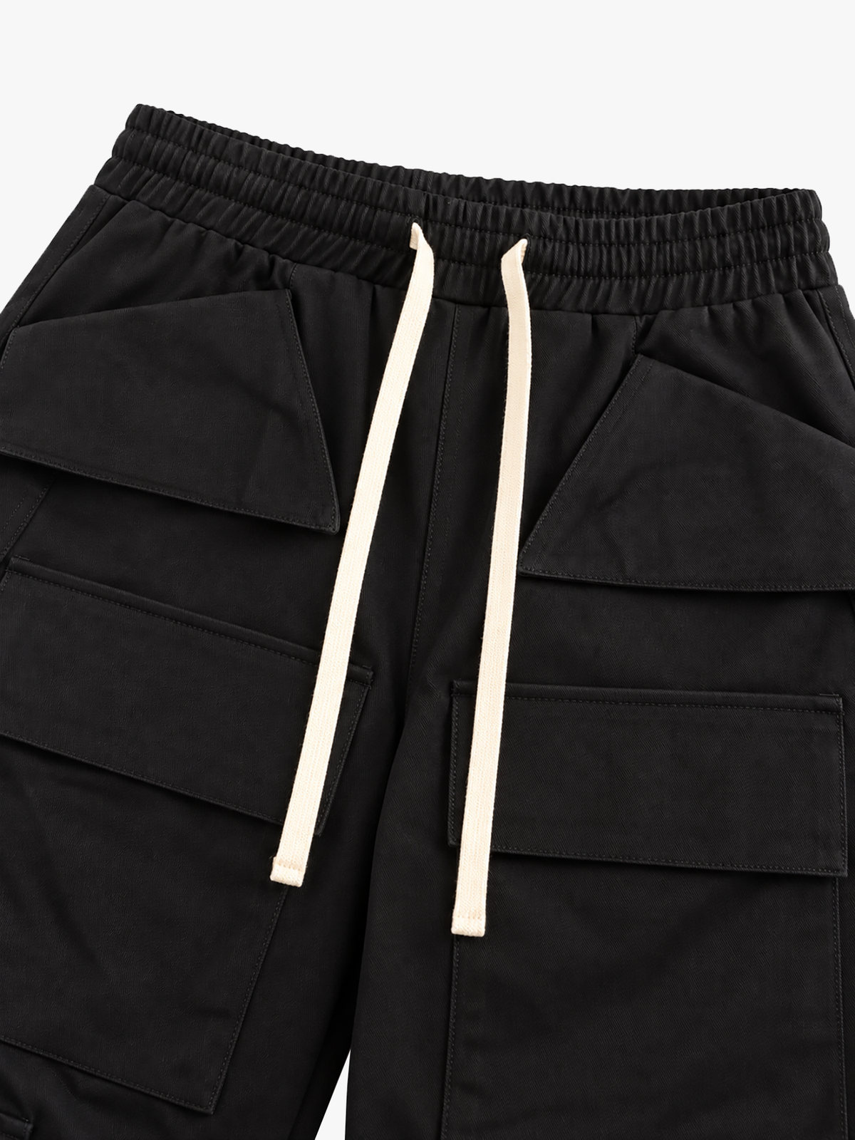 Multi-Pocket Cargo Bottom