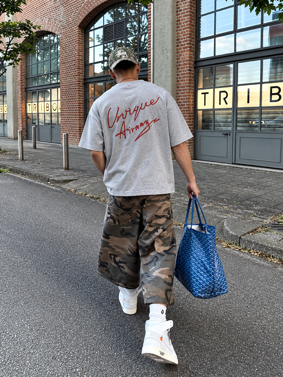 Unique T-Shirt Grey