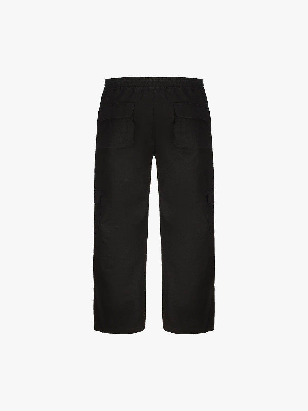 Multi-Pocket Cargo Bottom
