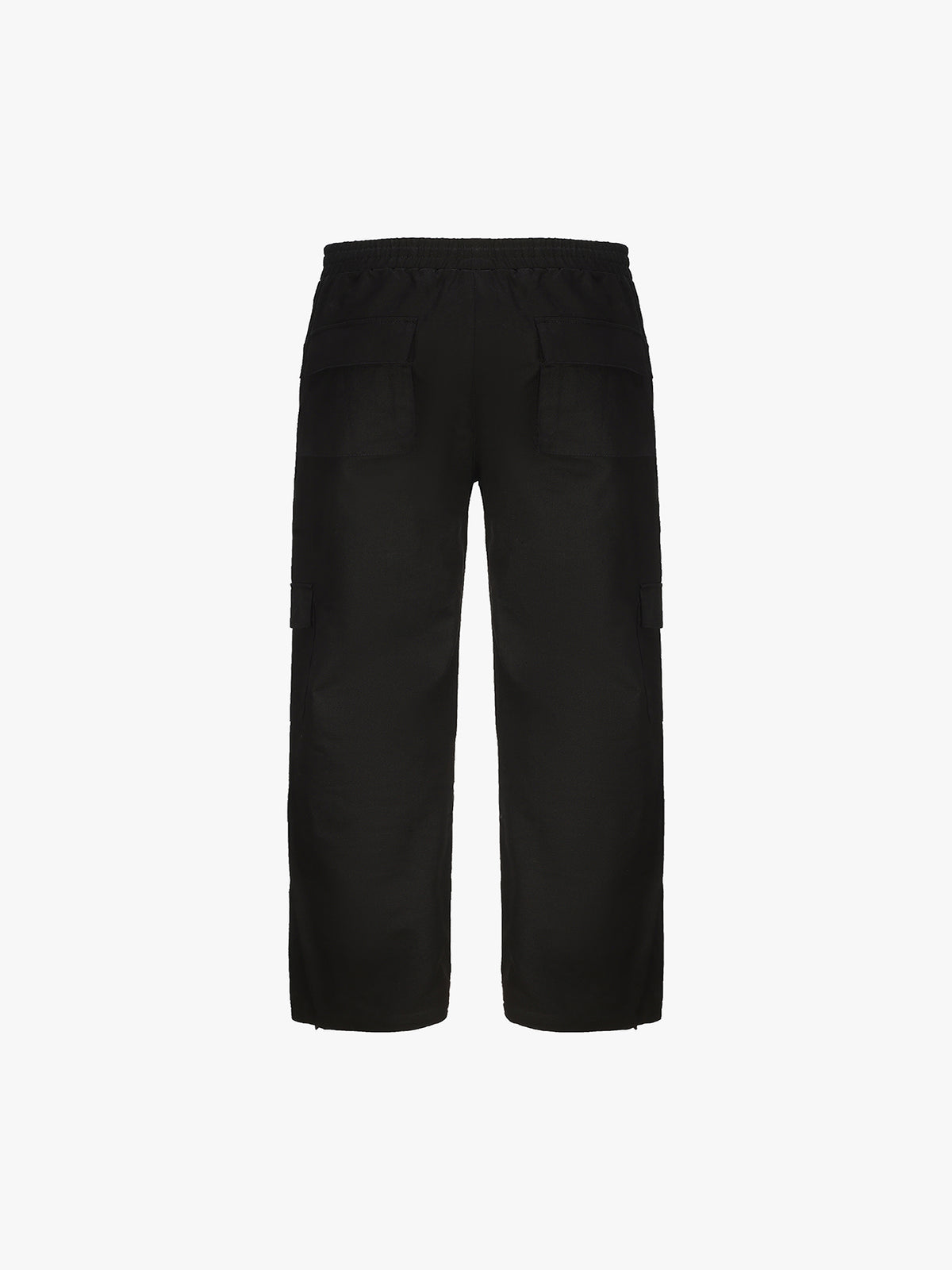 Multi-Pocket Cargo Bottom